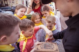 Крутий квест для дітей «Мафія. Коза Ностра» у лімузині
