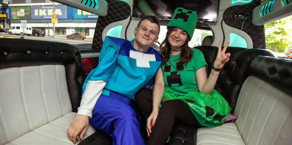 Крутий квест Minecraft на лімузині Києвом — фото 1