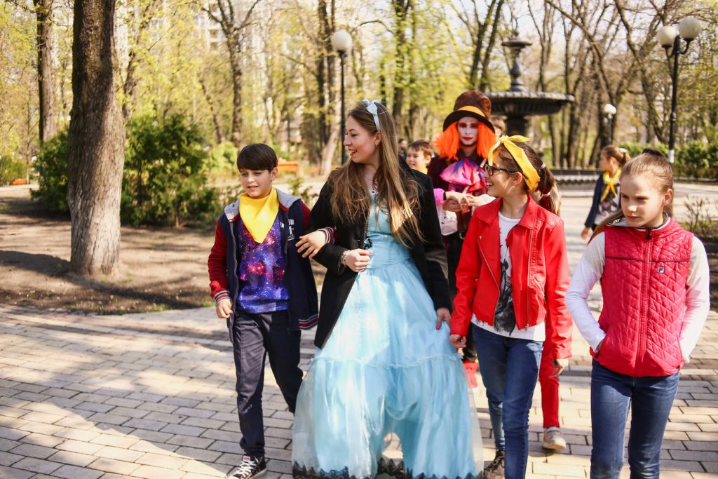 «Аліса в країні чудес. Нові пригоди» Київських парках — фото 9