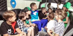 Крутий квест Minecraft на лімузині Києвом