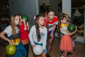 Харлі Квін та Джокер у квесті «на колесах»