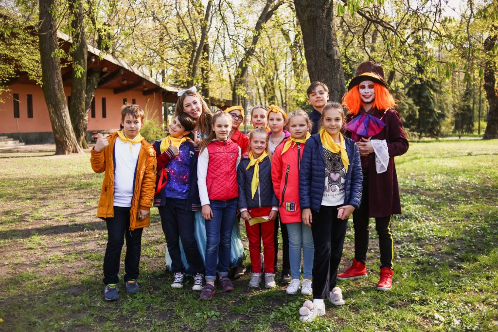 «Аліса в країні чудес. Нові пригоди» Київських парках — фото 1