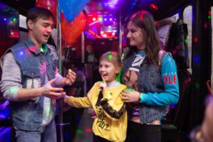 Тематична вечірка «Орел і Решка» у Party Bus