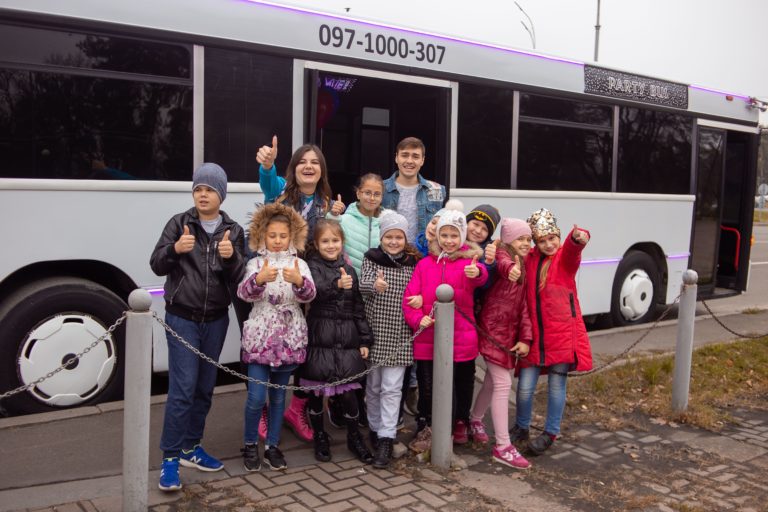 Тематична вечірка «Орел і Решка» у Party Bus