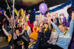 Квест Among Us у Party Bus